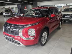 2023 Mitsubishi Outlander LS