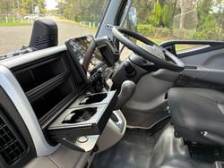 2025 Fuso Canter 615 White