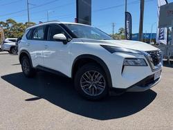 2022 Nissan X-TRAIL ST