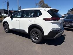 2022 Nissan X-TRAIL ST