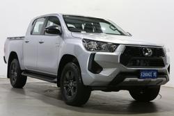 2025 Toyota Hilux SR