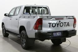2025 Toyota Hilux SR
