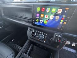 2023 Land Rover Defender 110 P525 V8