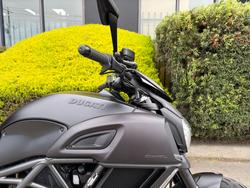 2015 DUCATI DIAVEL DARK STEALTH Black