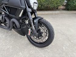 2015 DUCATI DIAVEL DARK STEALTH Black