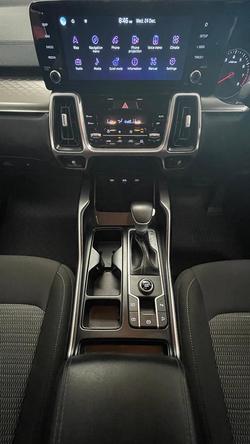 2022 Kia Sorento Sport