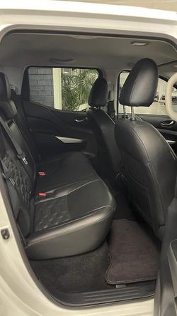 2023 Nissan Navara ST-X