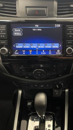 2023 Nissan Navara ST-X