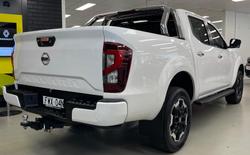 2023 Nissan Navara ST-X