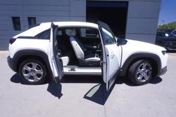 2022 Mazda MX-30 G20e Touring