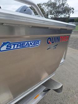 2025 QUINTREX 420 Busta