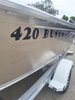 2025 QUINTREX 420 Busta