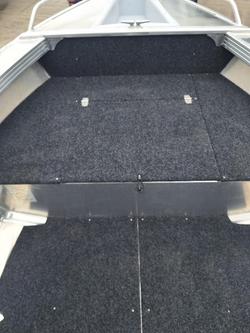 2025 QUINTREX 420 Busta