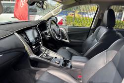 2022 Mitsubishi Pajero Sport GSR