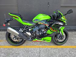 Kawasaki Ninja 400 ZX-4RR KRT