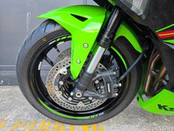 2024 Kawasaki NINJA 400 ZX-4RR KRT GREEN