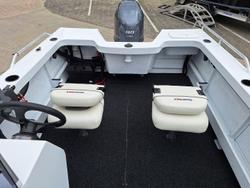 2025 QUINTREX 490 Renegade SC