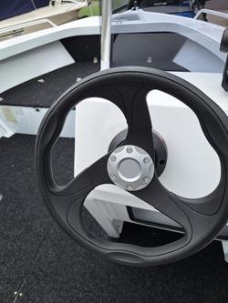 2026 QUINTREX 490 Renegade SC