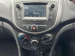 2016 Hyundai Accent Active