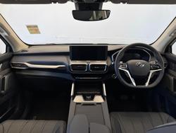 2025 LDV D90 Executive