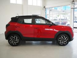 2025 Mahindra XUV3XO AX7L