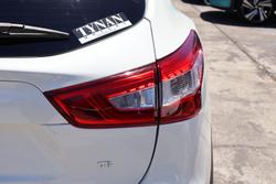 2016 Nissan QASHQAI Ti