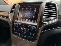 2017 Jeep Grand Cherokee Limited WK Bright White