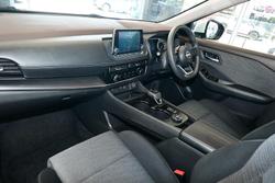 2024 Nissan X-TRAIL ST