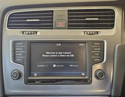 2016 Volkswagen Golf 92TSI Trendline 7 MY17 Pure White