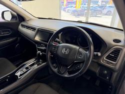 2016 Honda HR-V VTi-S