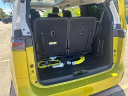 2025 Volkswagen ID. Buzz Pro BEV560