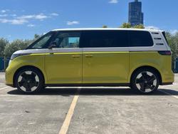 2025 Volkswagen ID. Buzz Pro BEV560