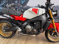 2025 Yamaha XSR900 (MTM890A) WHITE