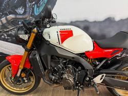 2025 Yamaha XSR900 (MTM890A) WHITE
