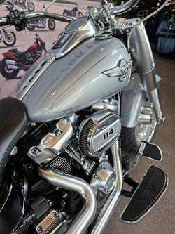 2020 Harley-davidson FLFBS FAT BOY (114) Barracuda Silver Denim/Black D