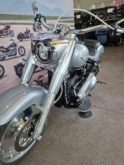 2020 Harley-davidson FLFBS FAT BOY (114) Barracuda Silver Denim/Black D