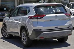 2025 Nissan X-TRAIL ST