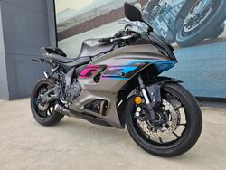 2024 Yamaha YZF-R7LA