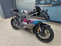 2024 Yamaha YZF-R7LA GREY