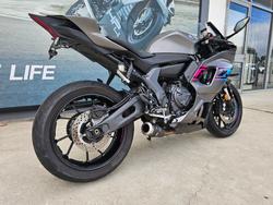 2024 Yamaha YZF-R7LA GREY