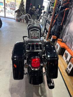 2012 Harley-davidson FLD SWITCHBACK Black