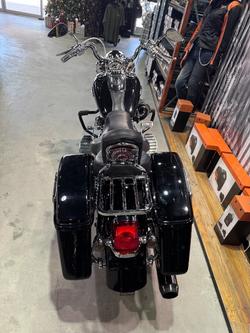 2012 Harley-davidson FLD SWITCHBACK Black
