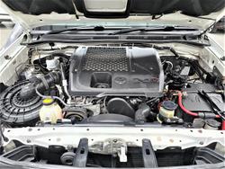 2012 Toyota Hilux SR KUN26R MY12 4X4 Glacier White