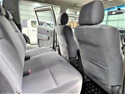 2012 Toyota Hilux SR KUN26R MY12 4X4 Glacier White