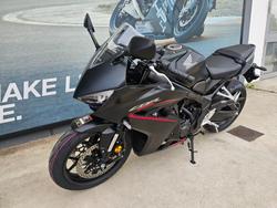 2025 Honda CBR650R Black