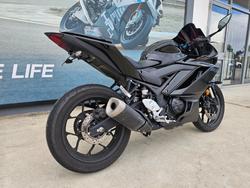 2022 Yamaha YZF-R3 Black