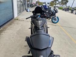 2022 Yamaha YZF-R3 Black
