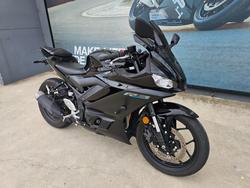 2022 Yamaha YZF-R3 Black