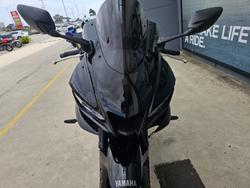 2022 Yamaha YZF-R3 Black