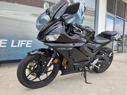 2022 Yamaha YZF-R3 Black